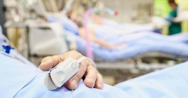 住院病人死亡率随着高容量利用率的暴露而上升
