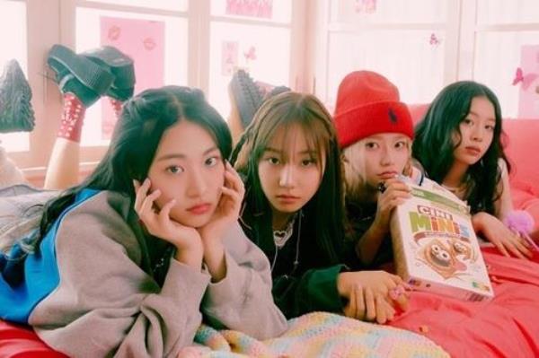 K-pop girl group Fifty Fifty is seen in this photo provided by Attrakt. (PHOTO NOT FOR SALE) (Yonhap)