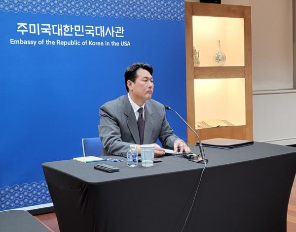 Principal Deputy Natio<em></em>nal Security Adviser Kim Tae-hyo speaks during a meeting with reporters at the South Korean Embassy in Washington on Dec. 15, 2023. (Yonhap)