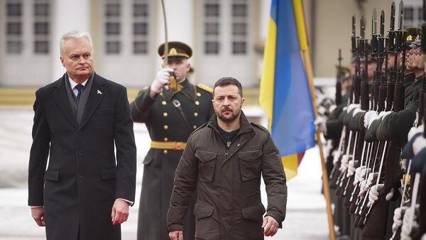 Zelenskyy visits Baltic nations seeking more aid against Russia’s invasion