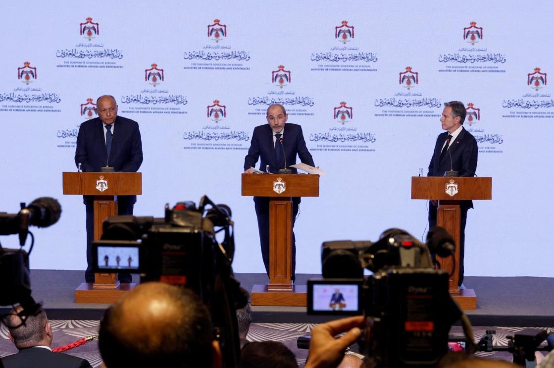 U.S. Secretary of State Antony Bl<em></em>inken, Egyptian Foreign Minister Sameh Shoukry and Jordanian Deputy Prime Minister and Foreign Minister Ayman Safadi hold a news co<em></em>nference in Amman, Jordan, Nov. 4, 2023. (Reuters Photo)