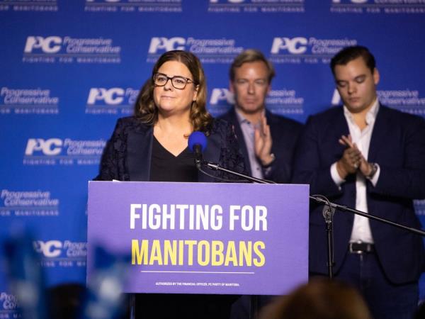 Manitoba Progressive Co<em></em>nservative Leader Heather Stefanson announces her resignation as party leader during a speech at the PC election night party in Winnipeg on Oct. 3, 2023.